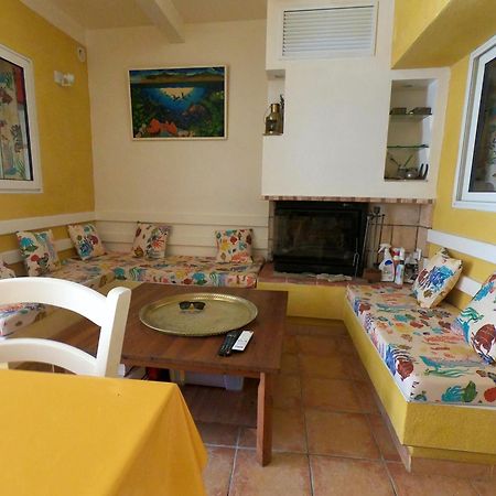 Dorm Hostel Camp Backpackers Marseilles Buitenkant foto